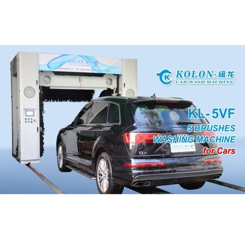 Lavadora de autos automática de 5 cepillos con secador de aire incorporado.
