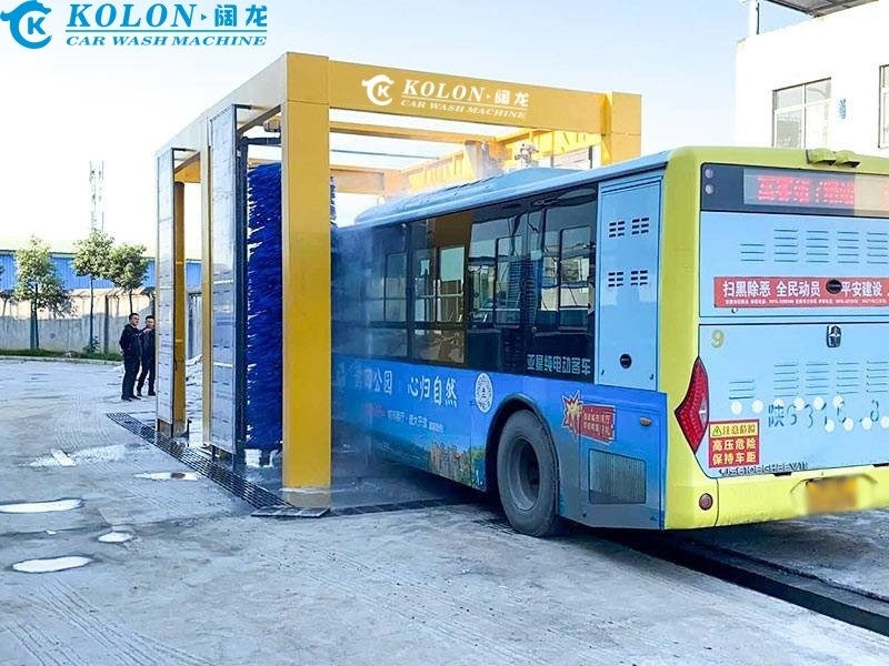 Máquina de limpieza automática de autobuses rápida y limpiadora KOLON con velocidad de limpieza de 2-3 min/auto